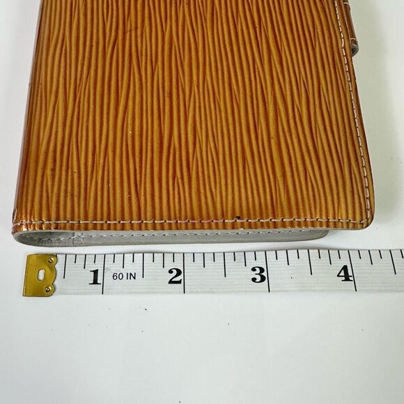 Louis Vuitton Cyber Epi Agenda PM Cover Day Planner Small Bronze - Picture 16 of 16